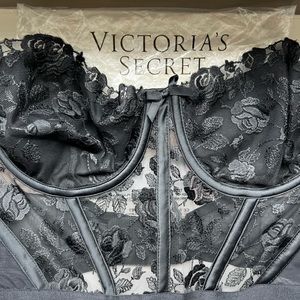 VICTORIA SECRET ROSE PETAL BUSTIER